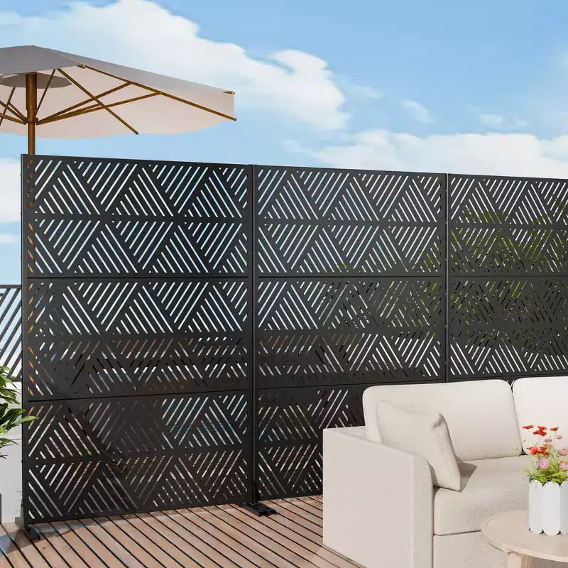Écran triangulaire prismatique en acier galvanisé noir - Séparateur décoratif d'intimité autoportant extérieur et intérieur