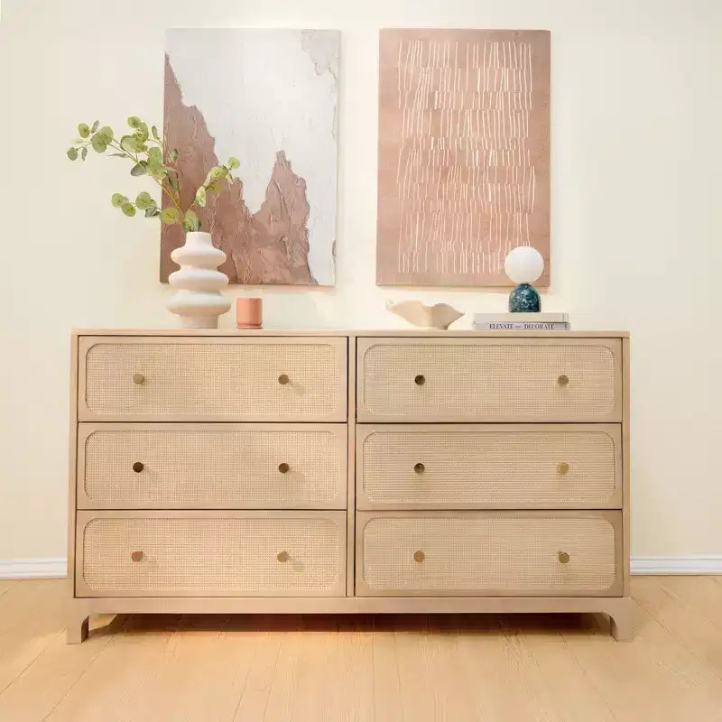 Commode 6 tiroirs en rotin avec poignées en laiton - Pin massif